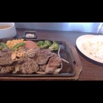 いきなりステーキ - ライス大盛に
