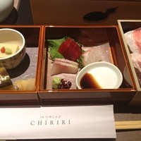京都つゆしゃぶCHIRIRI 京橋店 - う〜む。
                値段の割には味もサービスも今ひとつ。