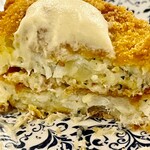 Poldo e Gianna Osteria - カットするとよく練った鱈の身がぎっしり
