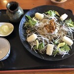 そば処みよし - 揚げもち蕎麦。冷たいのです。