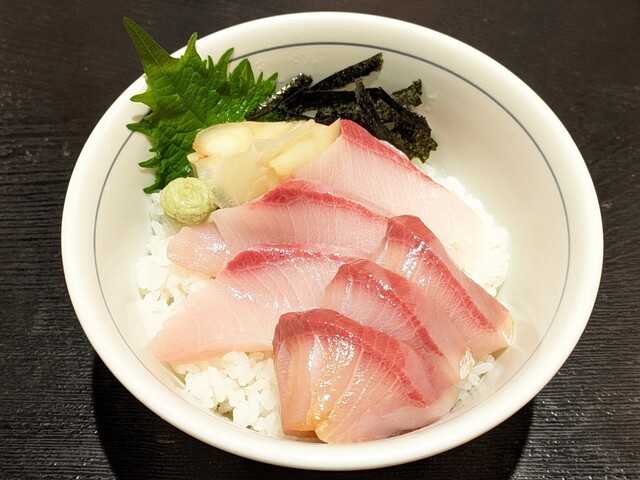 Mekiki no Ginji Ujiminamiguchi Ekimae Ten photo 4