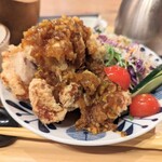 Kome Raku Zei Taku Na Ochaduke Biyori - 油淋鶏のソースはねぎがたっぷり