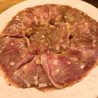 炭火焼肉ホルモン うしごろ 中目黒店 - 