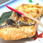 いくら丼 旨い魚と肴 北の幸 釧路港 - 【ハラス】730円　脂が乗って旨味たっぷりです。