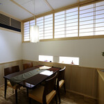 博多名代 吉塚うなぎ屋 - 三階・韓藍の間（四名まで・バリアフリー）