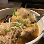 東京ドミニカ - チキン、ターメリックライス