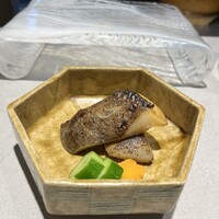 鮨 無垢/鮨 白銀 - 