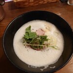 Koji-Na Tei Toripaitan Ra-Mento Goukai Na Izakaya Ryouri Andonabe - 白ラーメン