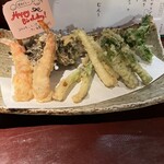 旬菜処 びいどろ - 春野菜天ぷらともずく天ぷら&車海老天ぷら！島らっきょう、行者ニンニクも美味しい！！