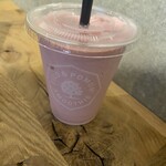 F&P Smoothie Cafe - 