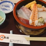 江戸前 大黒鮨 - 料理写真:海鮮丼