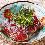 Straw-grilled bonito