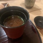 ぎんざ 一二岐 - ■食事　赤だし
      ランチ懐石コース　10,395円（税込み）