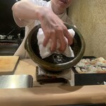 ぎんざ 一二岐 - ■食事　土鍋のごはん
      ランチ懐石コース　10,395円（税込み）