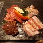 炭火焼肉 ドラゴンカルビ - 