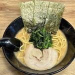 麺屋 蘭 - 家系ラーメン