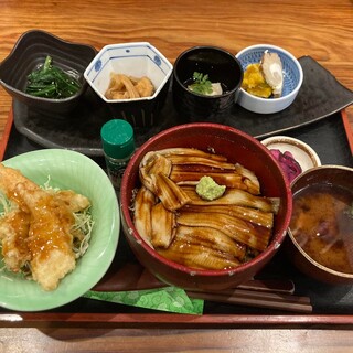 酒と飯 愛山 - 料理写真:蒸し穴子丼御膳　1,650円