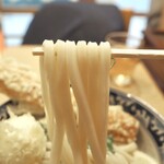 梅田 釜たけうどん - 