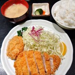 もち豚とんかつ たいよう - 上ロースカツ定食（160ｇ）2300円(税込)
            メンチ（60ｇ）トッピング550円(税込)