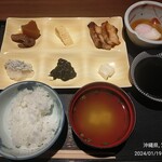 マラルンガ 和琉創作 - 色々なおかずがありましたが、自分が食べた朝食