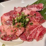 Yakiniku Jinan - 1️⃣メガネ　牛の骨盤まわりのお肉。 