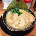 Ichikakuya - ラーメン(醤油)+チャーシュートッピング