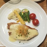 キッチン ブルー グローブ - 上から、彩り鮮やかな料理です