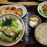 餃子の丸満 - ほんとん定食