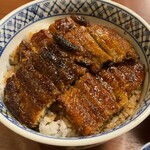 うなぎの新甫 - 上うなぎ丼