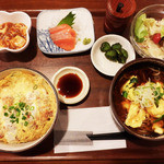 レストランIVY - Ｃランチ850円　この日はチキンカツ丼、ニラ玉の温そば、鮭の刺身、麻婆豆腐の小鉢