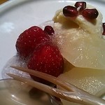 祇園 なん波 - ラルランス・自家製バニラ・白ワインジュレ掛け