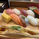 Tsukiji Hamashigezushi - 