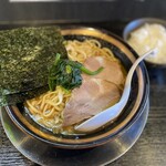 らーめん浜八道 - 豚骨醤油(800円)