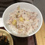 大かまど飯 寅福 - サツマイモと雑穀のご飯