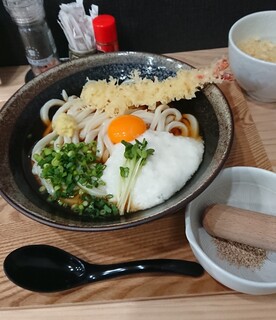 Onoudon - 麺300g。ぶっかけうどんスペシャル1000円