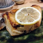 Sushi Yoshi - ブリカマ焼、火加減や塩加減が最高です。