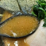 裏武蔵家 - 濃厚豚骨スープ