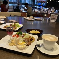 リュクス ダイニング ハプナ - 