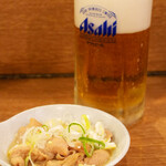 Tachinomi Takioka - まずは名物煮込みとビールを。