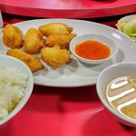中国家庭料理 神洲之華 - 牡蠣サクサク揚げ豆板醤ソースとライスセット