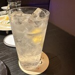 東京鶏焼肉とおでん はーばーど - レモンサワー　サッパリ、炭酸も効いて美味しい