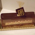 ザ・ペニンシュラ ブティック＆カフェ - もみの木のはちみつちビターチョコムース