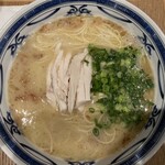 STAND303 - 鶏白湯 麺線 500円