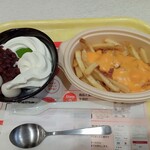 ウェンディーズ・ファーストキッチン - 料理写真:フレンチフライ チリ&チーズ、天空の抹茶(R)プリン白玉クリーム