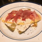 山下食堂 - 茄子のソテーとオムレツ　パルミジャーノのクリーム