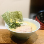 Tsuruichiya - ラーメン