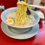 ラーメン山岡家 - 麺リフト。