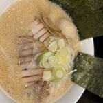 龍のひげ - 北海道白味噌ラーメン　大盛り1080円　　味玉、バラチャーシュー、ノリ　トッピング