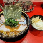 横浜家系ラーメン 志田家 - 