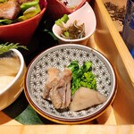 Ichiroku Saryou - 小鉢3（鶏と蓮根と菜の花の筑前煮）